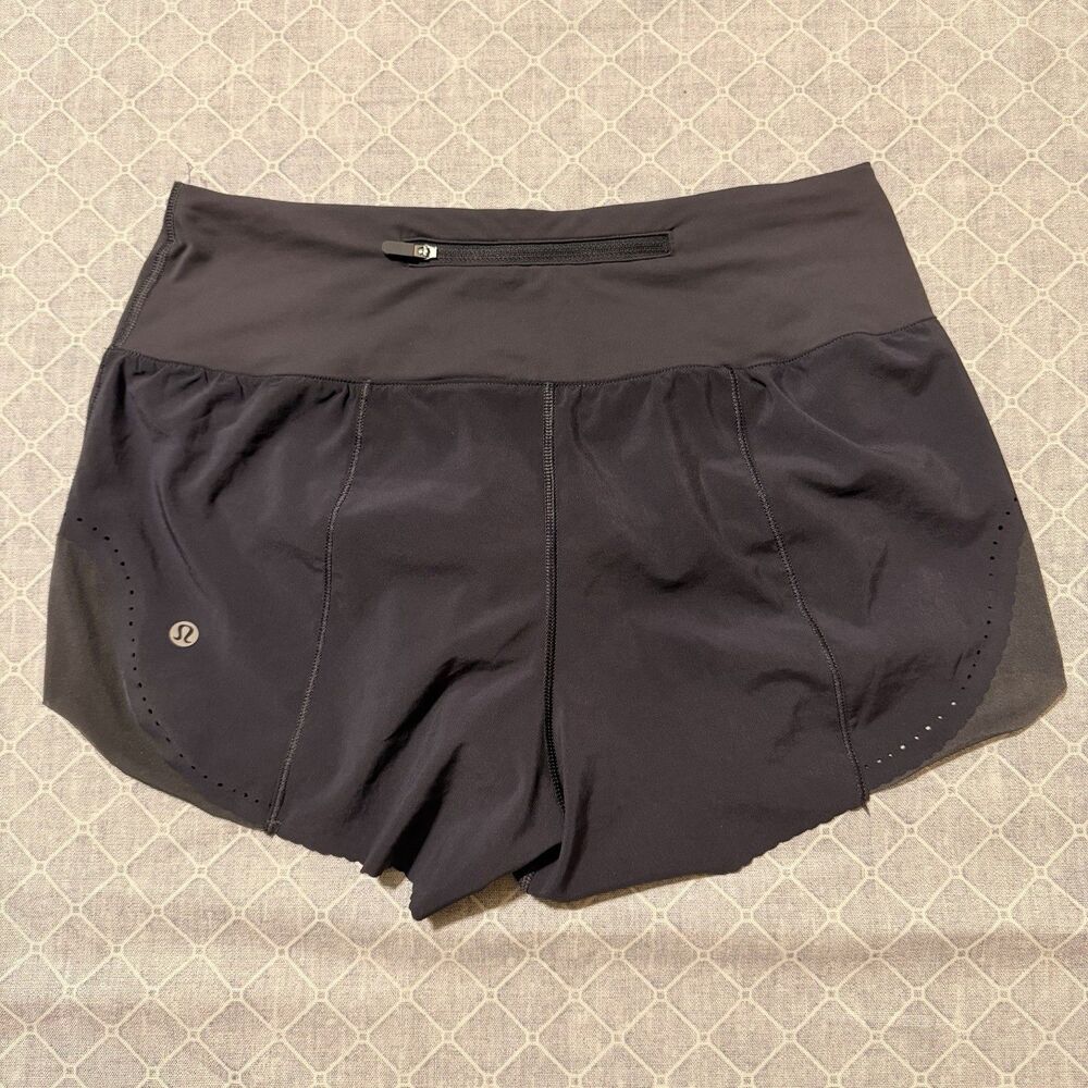 Lululemon Smooth Stride Shorts Womens 6 Magnum Gray Athleisure Running Casual 3”